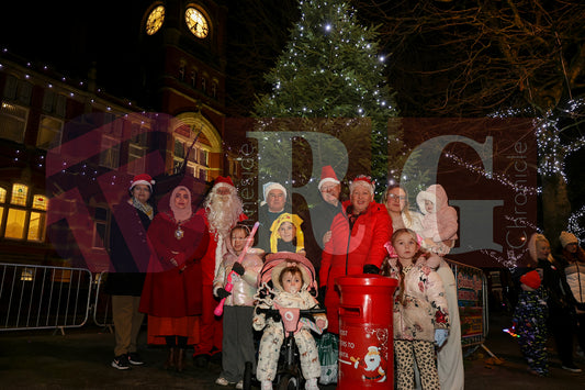 DUKINFIELD LIGHTS SWITCH ON (113).JPG