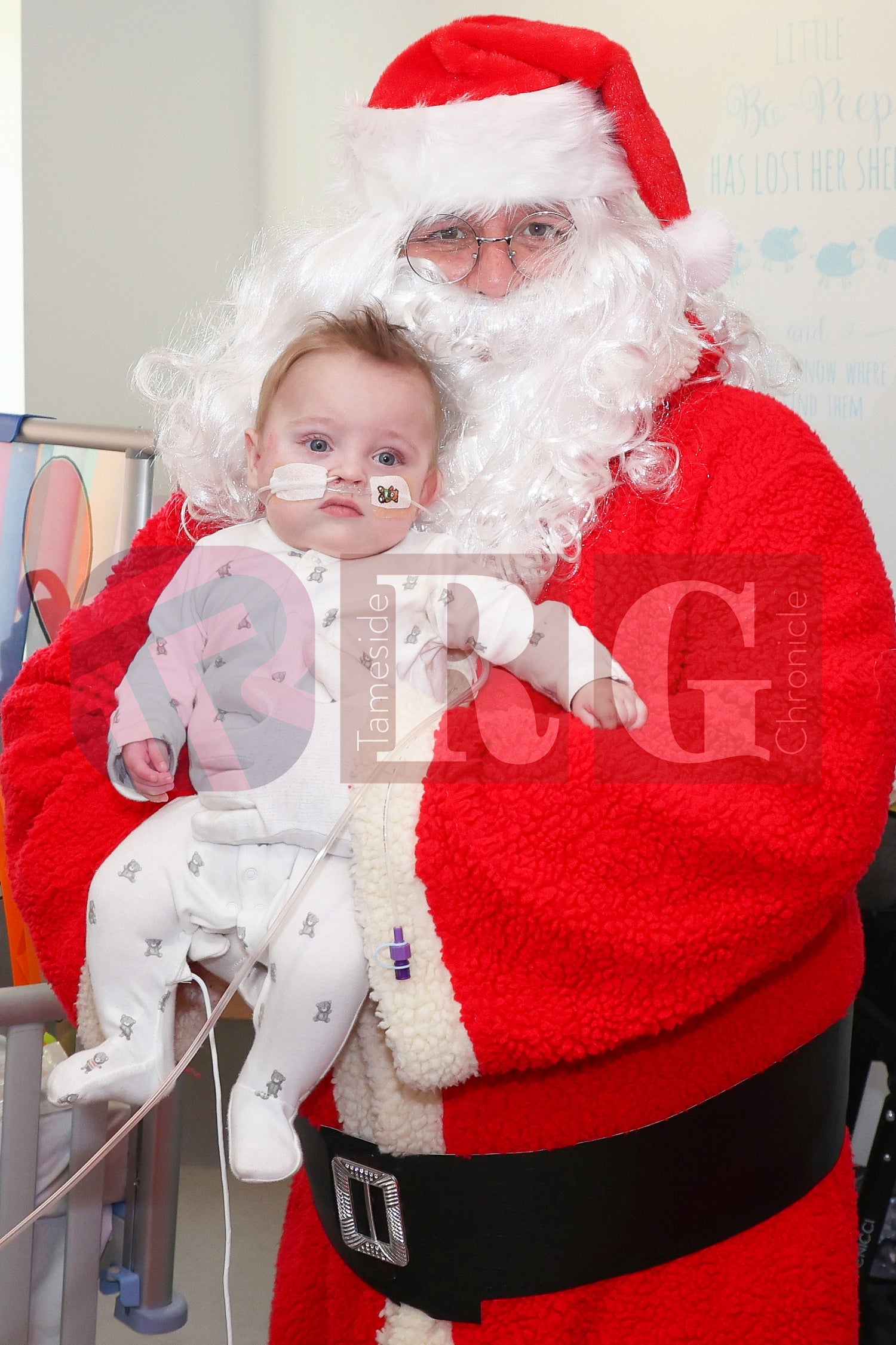 SANTA VISIT TAMESIDE CHILDRENS UNIT 2024 (66).JPG