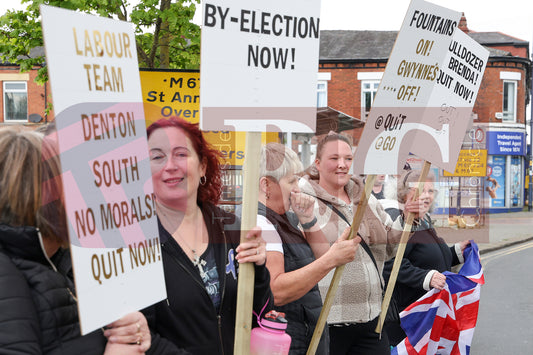 CALLING FOR MP TO GO DENTON 2025 (42).JPG