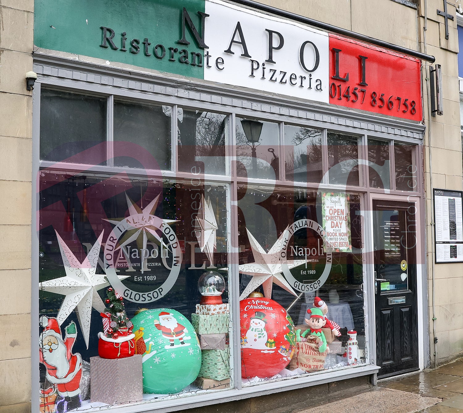 GLOSSOP CHRISTMAS SHOPS 2025 (37).JPG
