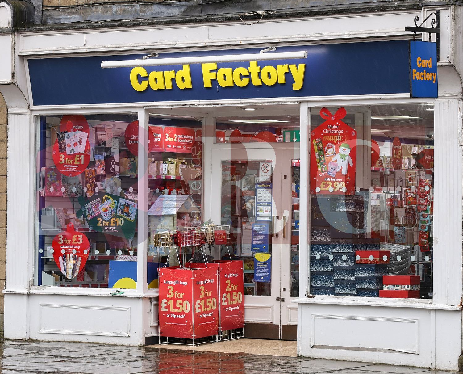 GLOSSOP CHRISTMAS SHOPS 2025 (13).JPG
