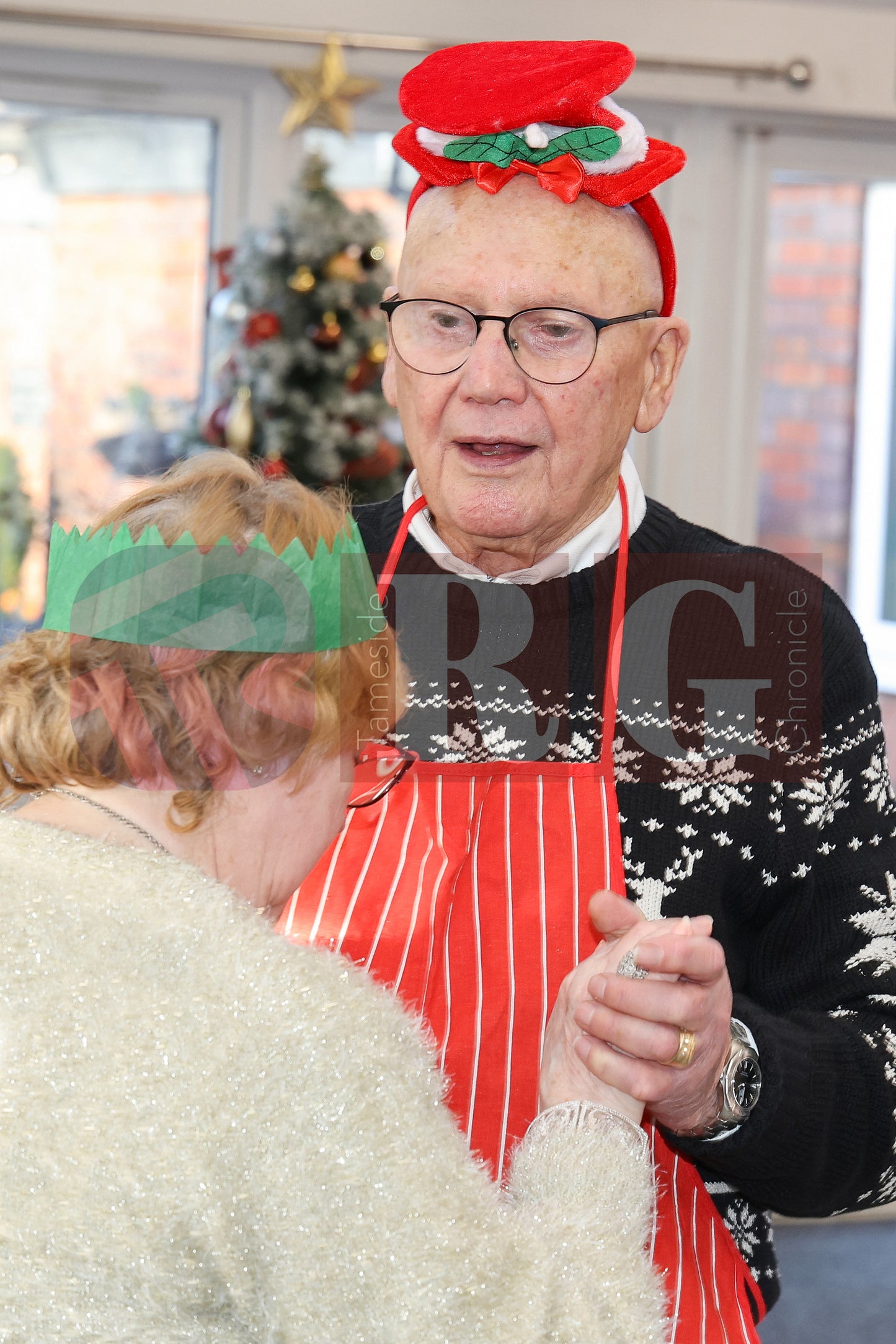 TOGETHER CENTRE DUKINFIELD XMAS DINNER 2025 (69).JPG