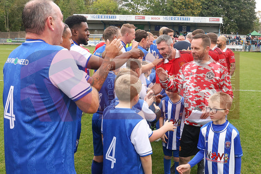 STALYBRIDGE CELTIC LEGENDS V MAN UTD LEGENDS (27).JPG
