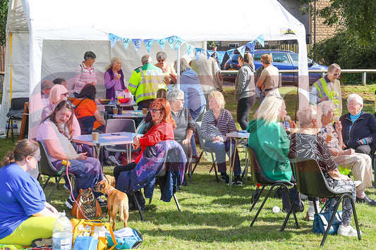 WHITFIELD WELLDRESSING COMMUNITY EVENT GLOSSOP (16).JPG