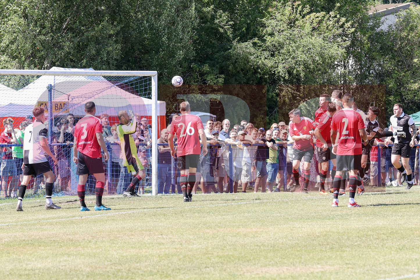 GLOSSOP NORTH EBD V UNITED LEGENDS  (74).JPG