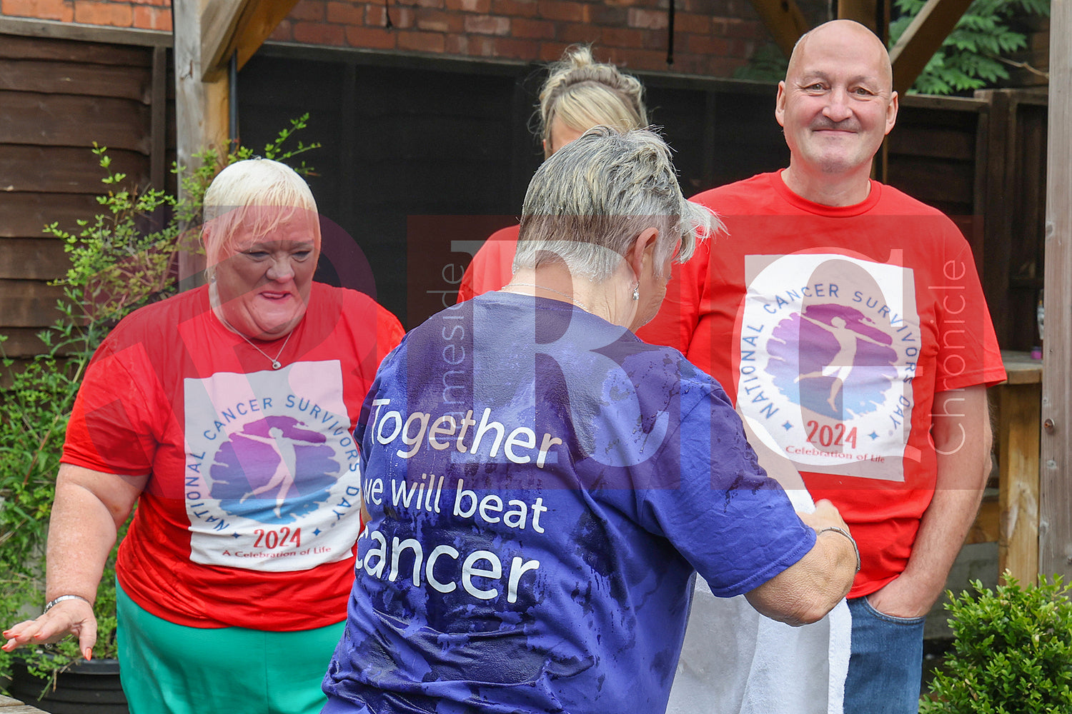 COMMERCIAL PUB DUKINFIELD CANCER SURVIVORS 2024 (36).JPG