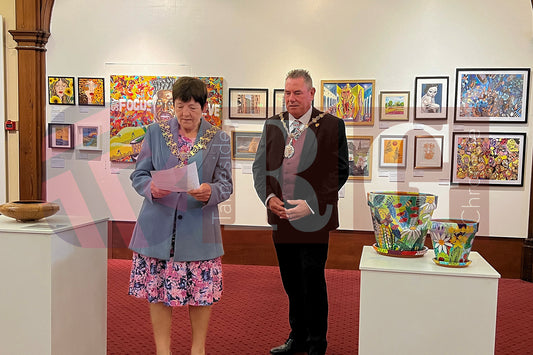ASHLEY CHESHAM ART GALLERY (18).JPG