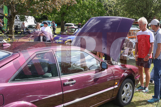 GLOSSOP CAR SHOW (112).JPG