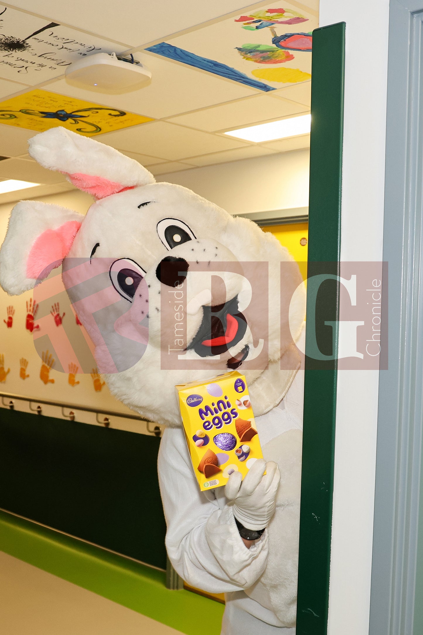 TAMESIDE HOSPITAL CHILDRENS WARD EASTER STAGECOACH (24).JPG
