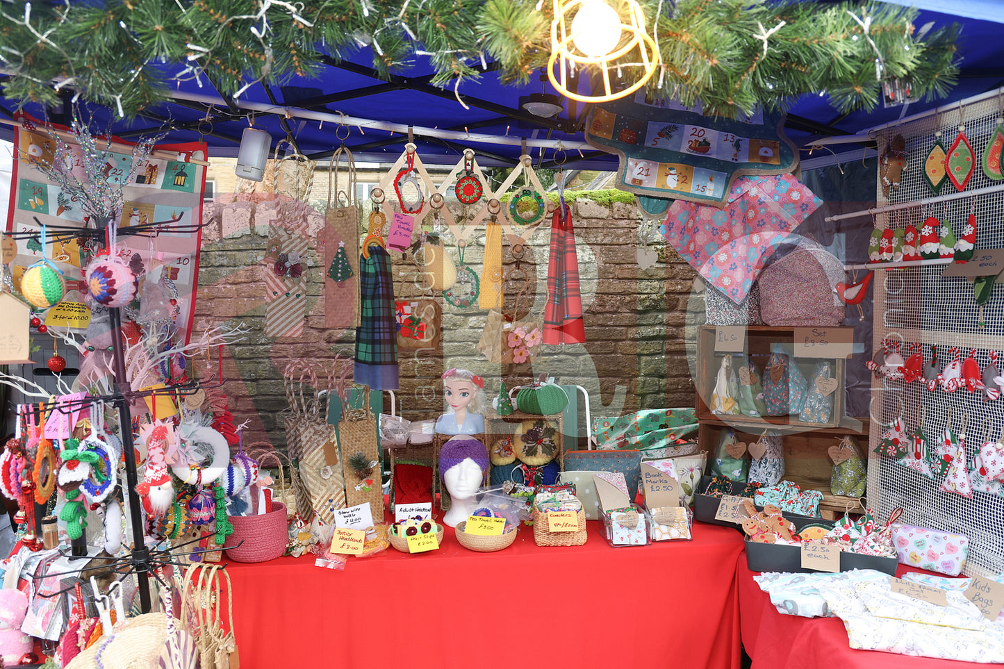 GLOSSOP CHRISTMAS MARKET 2024 (27).JPG