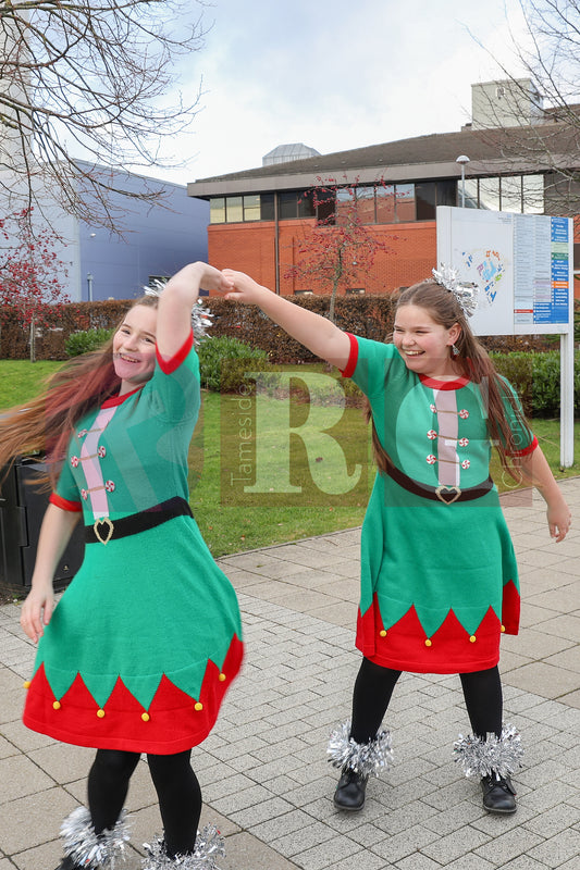 TAMESIDE HOSPITAL CHILDRENS WARD WITH SANTA 2025 (16).JPG