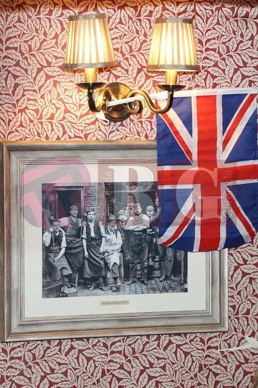 VE DAY OLD PEGS PUB DENTON (48).JPG