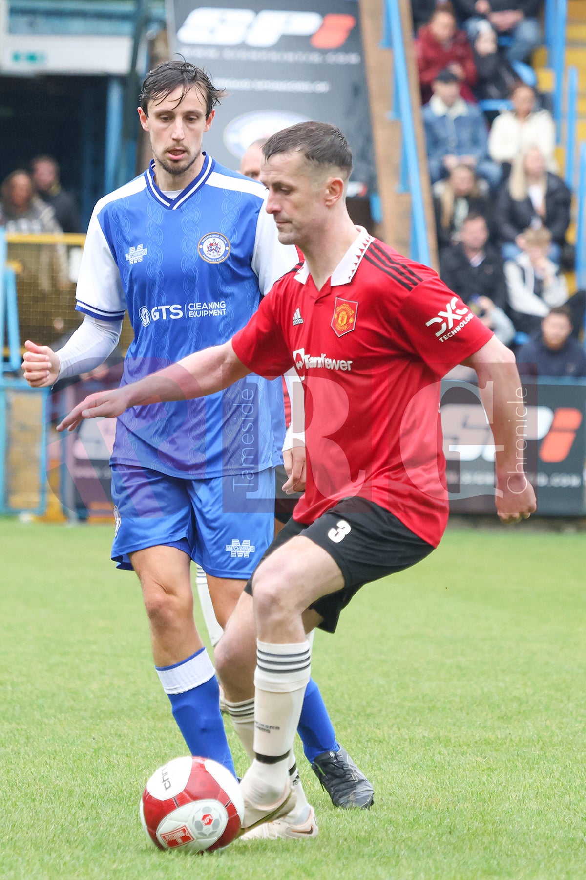 STALYBRIDGE CELTIC LEGENDS V MAN UTD LEGENDS (139).JPG