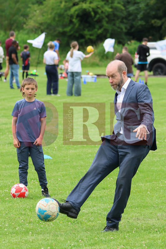 STALYBRIDGE CELETIC 50 YEARS (34).JPG