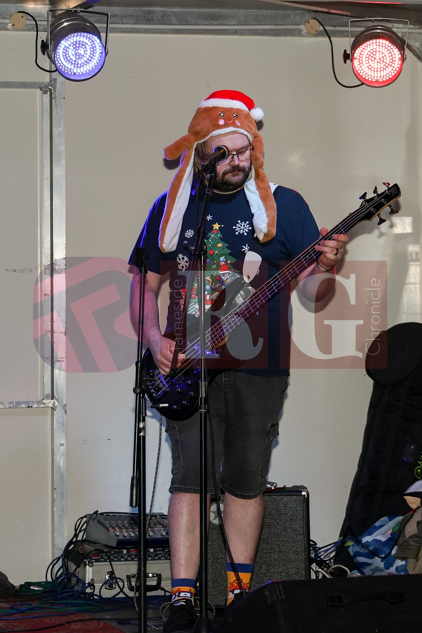 GLOSSOP LIGHT SWITCH ON 2025 (114).JPG
