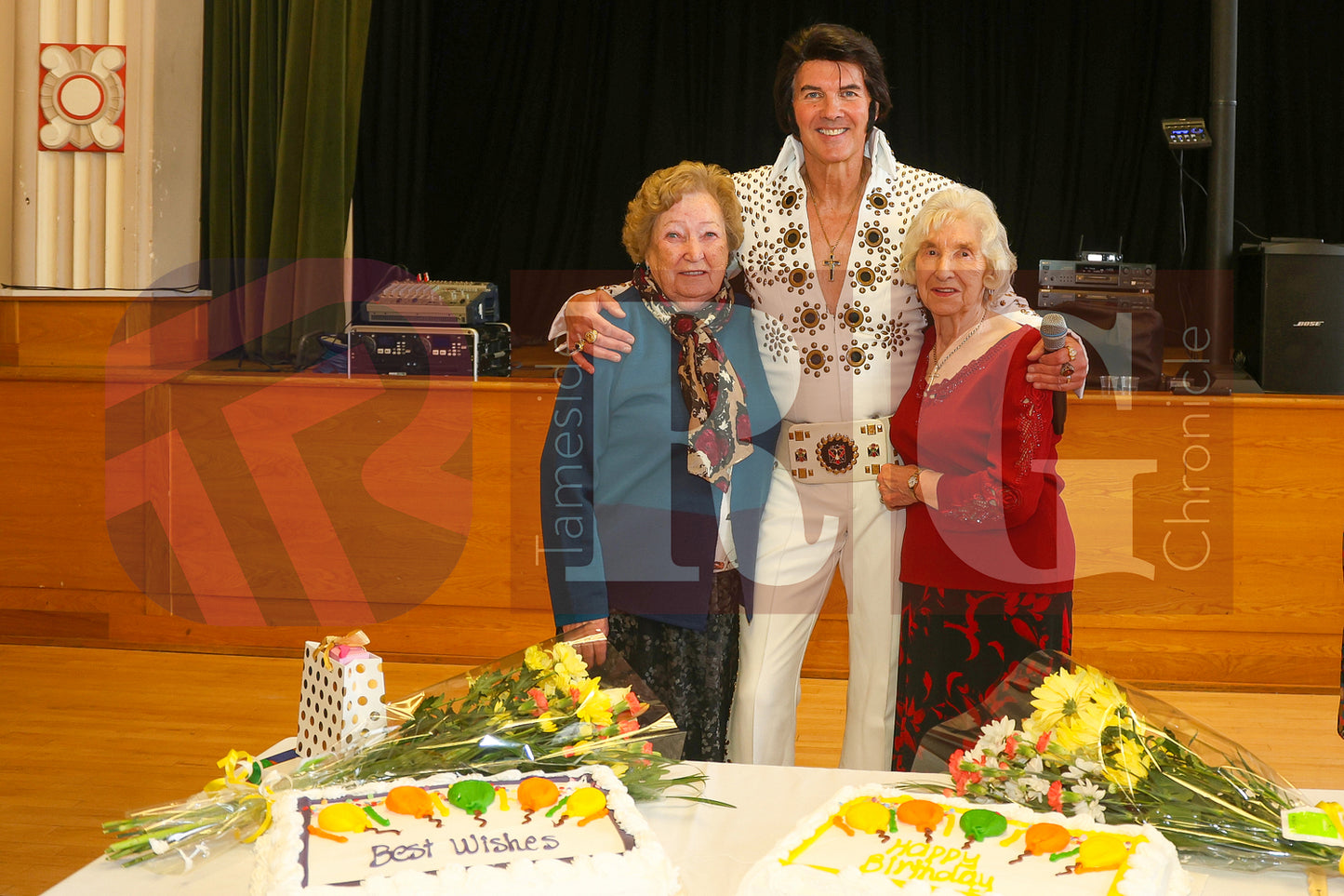 95TH BIRTHDAY DUKINFIELD TOWN HALL ELVIS  (21).JPG