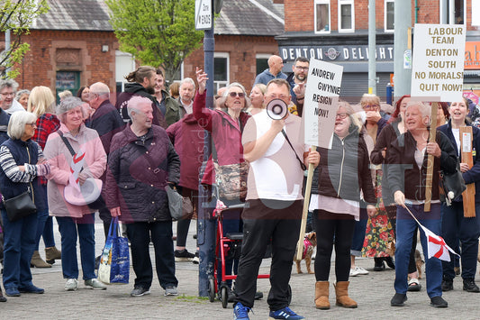 CALLING FOR MP TO GO DENTON 2025 (26).JPG