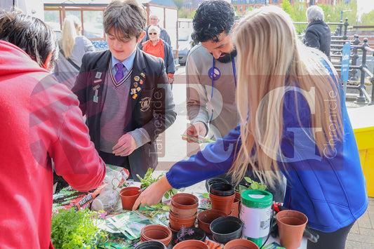 PLANT & SWAP EVENT TESCO STALYBRIDGE 2025 (40).JPG
