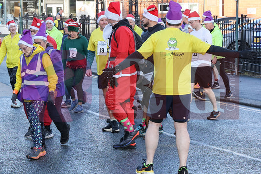 HYDE PURPLE HEART SANTA DASH  (41).JPG