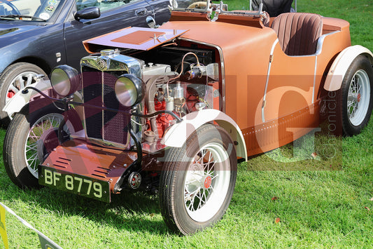 GLOSSOP CAR SHOW (8).JPG