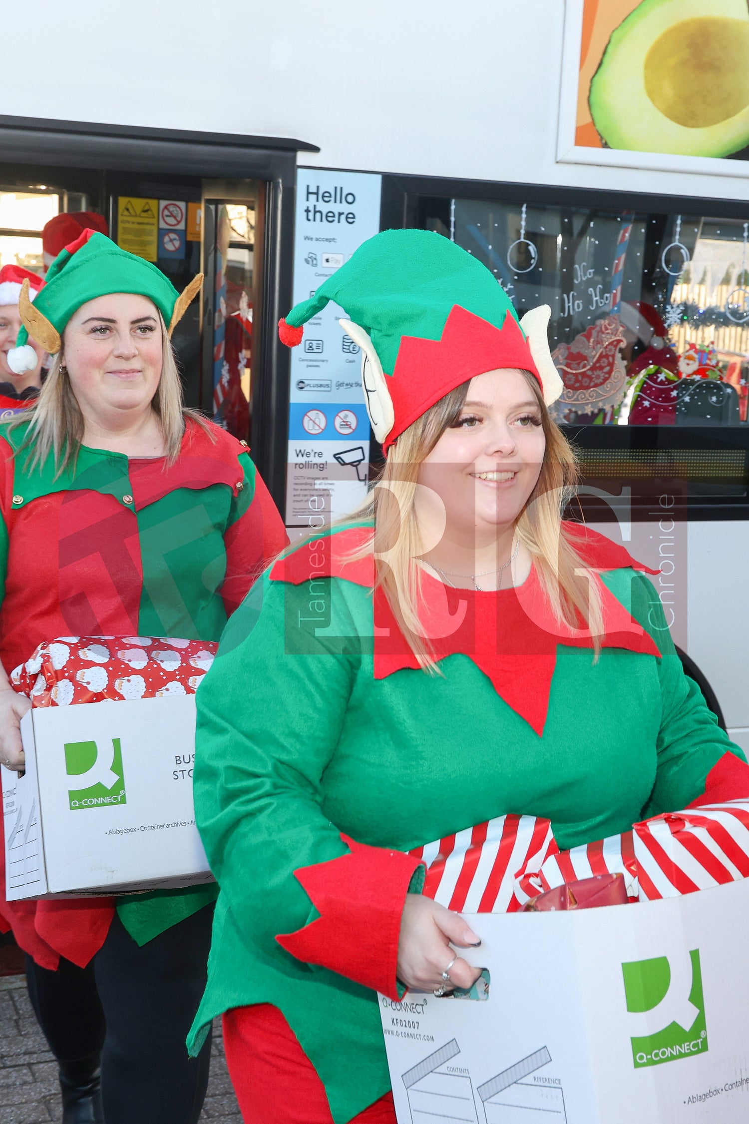 SANTA VISIT TAMESIDE CHILDRENS UNIT 2024 (15).JPG