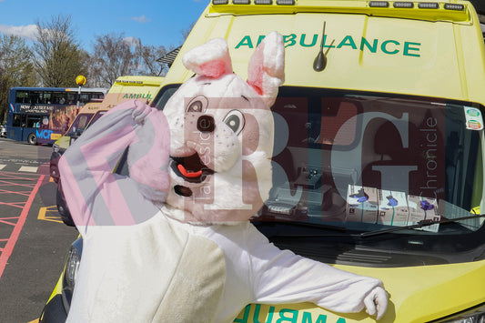 TAMESIDE HOSPITAL CHILDRENS WARD EASTER STAGECOACH (70).JPG