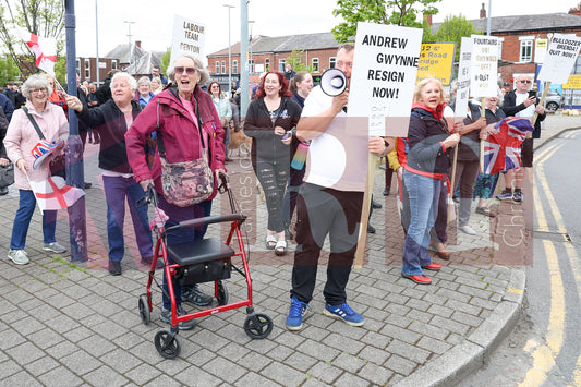 CALLING FOR MP TO GO DENTON 2025 (14).JPG