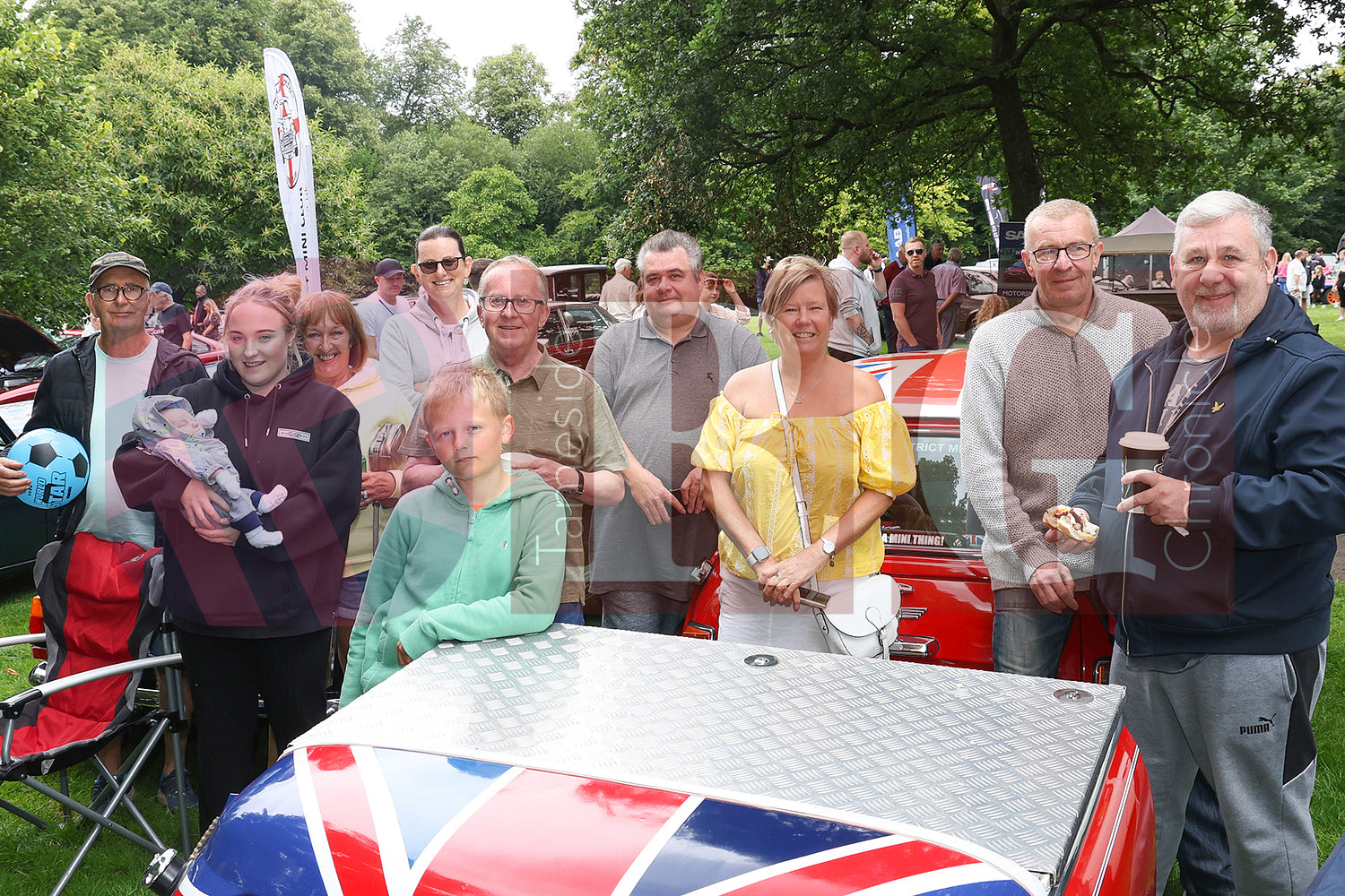 GLOSSOP CAR SHOW (10).JPG