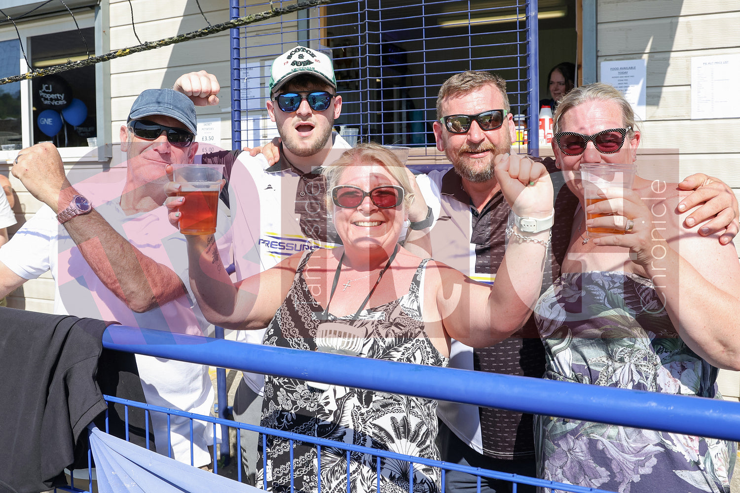 GLOSSOP NORTH EBD V UNITED LEGENDS  (46).JPG