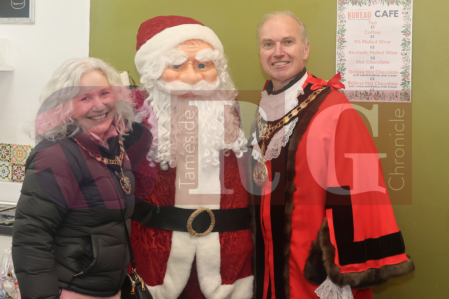 GLOSSOP LIGHTS SWITCH ON 2024 (36).JPG