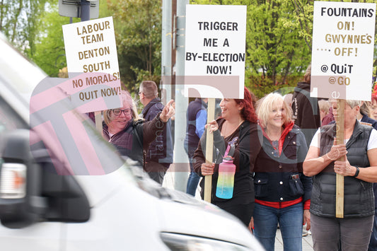 CALLING FOR MP TO GO DENTON 2025 (33).JPG