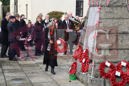 TINTWISTLE WAR MEMORIAL 2025 (74).JPG