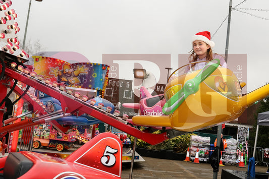 DENTON LIGHT SWITCH ON (13).JPG