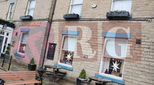 GLOSSOP CHRISTMAS SHOPS 2025 (22).JPG