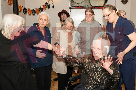 HAPPY 102yrs OLD BIRTHDAY ROSE DUGGAN (56).JPG