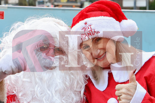 TAMESIDE HOSPITAL CHILDRENS WARD WITH SANTA 2025 (82).JPG