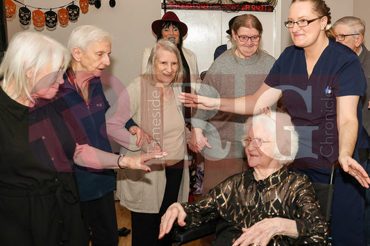 HAPPY 102yrs OLD BIRTHDAY ROSE DUGGAN (55).JPG