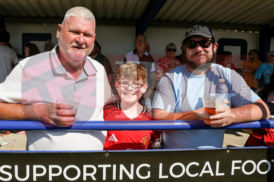 GLOSSOP NORTH EBD V UNITED LEGENDS  (33).JPG