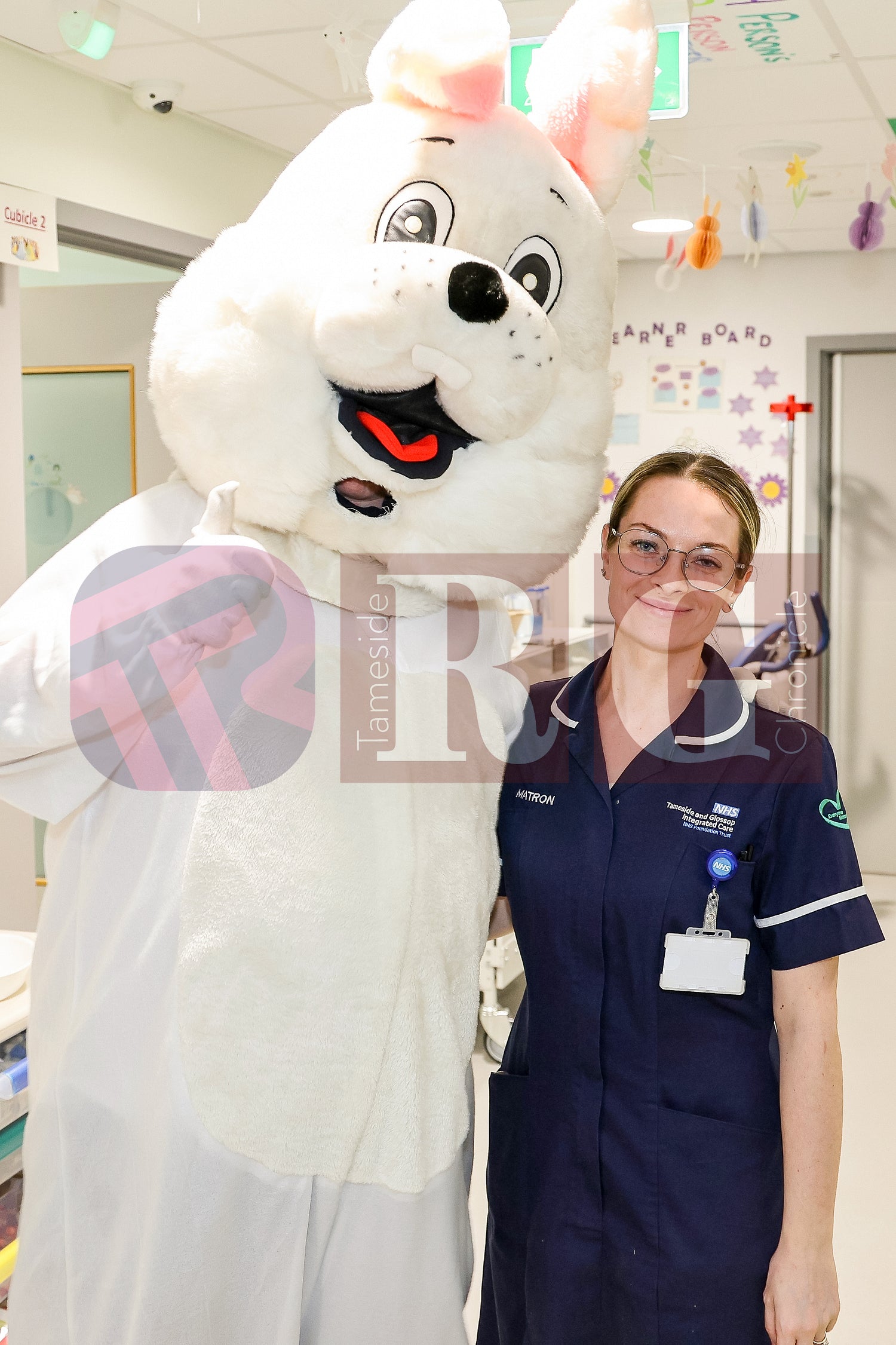 TAMESIDE HOSPITAL CHILDRENS WARD EASTER STAGECOACH (63).JPG