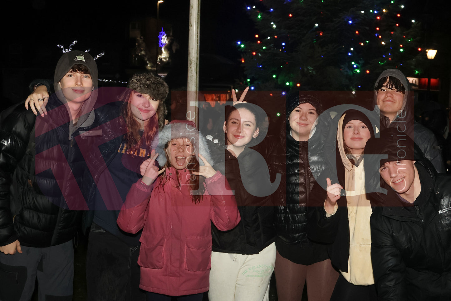 GLOSSOP LIGHTS SWITCH ON 2024 (65).JPG