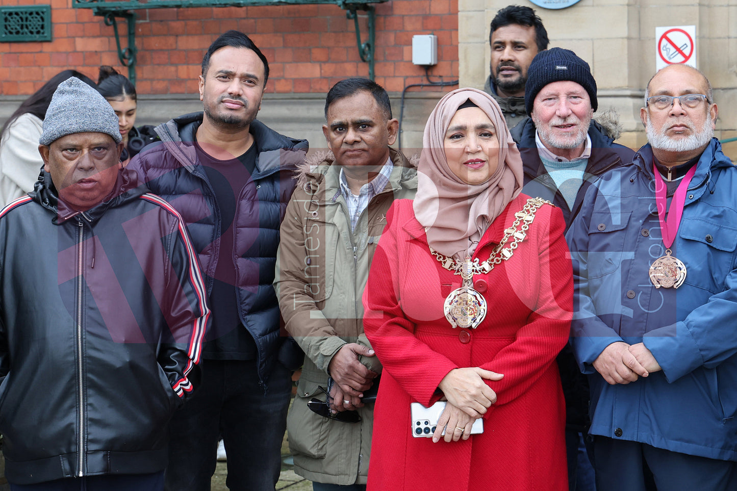 WALK WITH THE MAYOR HYDE TO DUKINFIELD (16).JPG