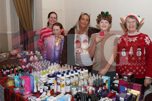 RYECROFT HALL XMAS FAIR (12).JPG