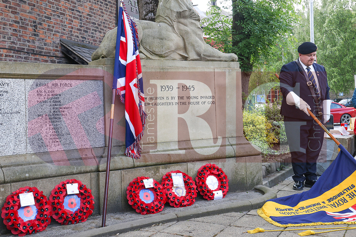 D-DAY 80 COMMEMORATION SERVICE STALYBRIDGE 2024 (48).JPG