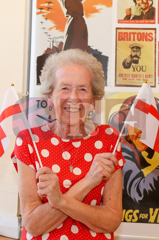 ST. GEORGES DAY GRAFTON CENTRE HYDE (30).JPG