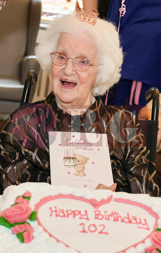 HAPPY 102yrs OLD BIRTHDAY ROSE DUGGAN (13).JPG