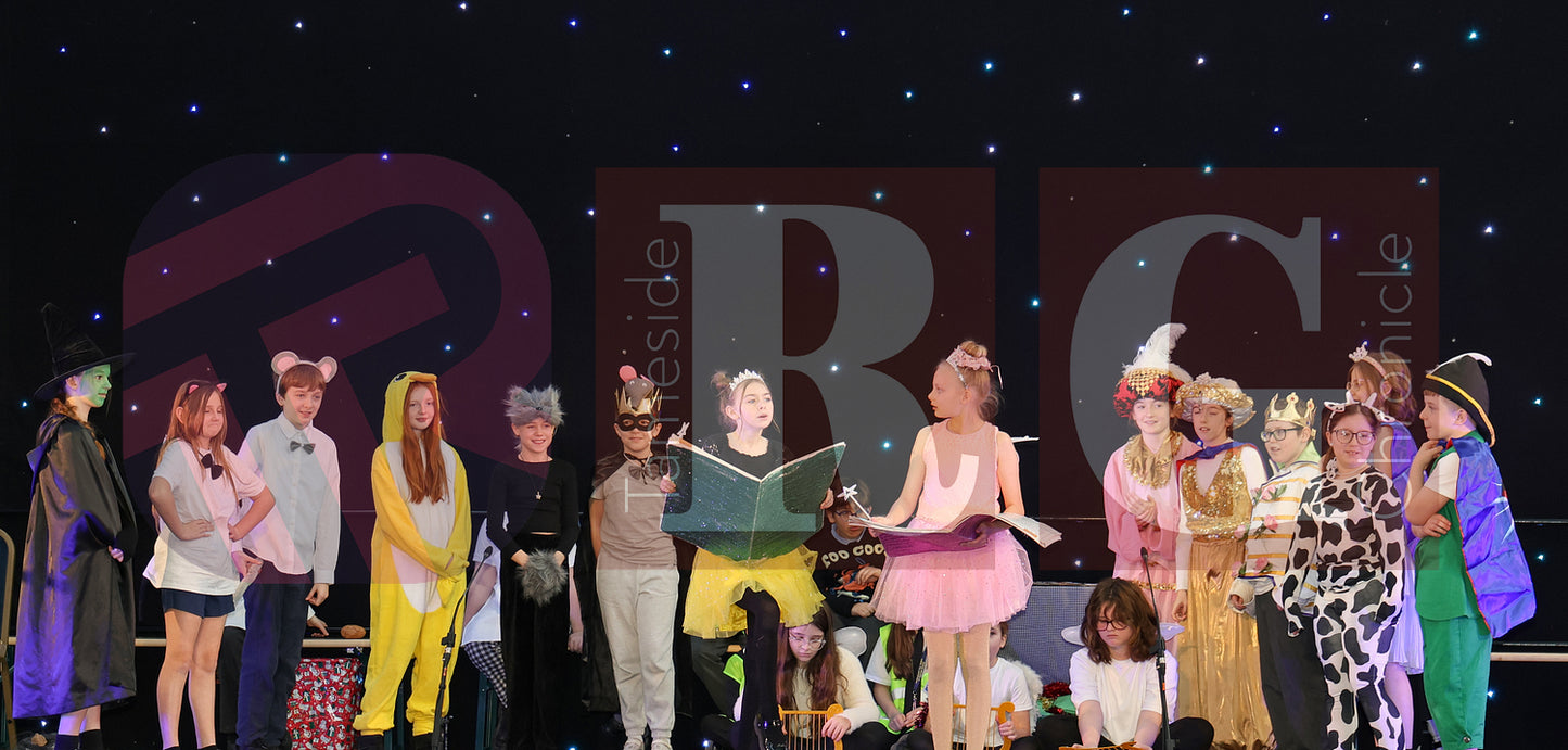 STALYBRIDGE CIVIC HALL SCHOOL PANTOMIME (78).JPG