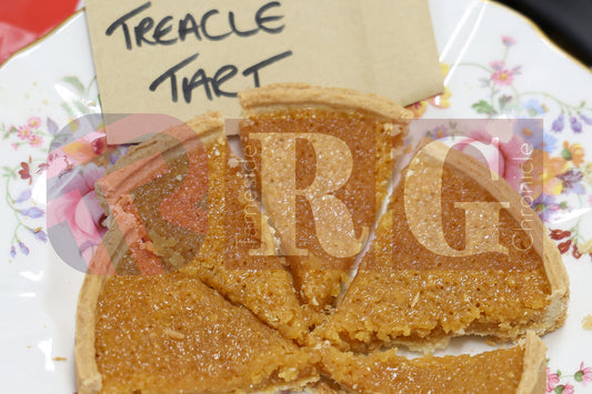 VICTORIA HALL GLOSSOP A PARTY TO REMEMBER (8).JPG