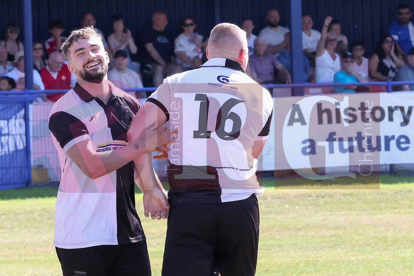 GLOSSOP NORTH EBD V UNITED LEGENDS  (140).JPG