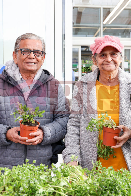 PLANT & SWAP EVENT TESCO STALYBRIDGE 2025 (8).JPG
