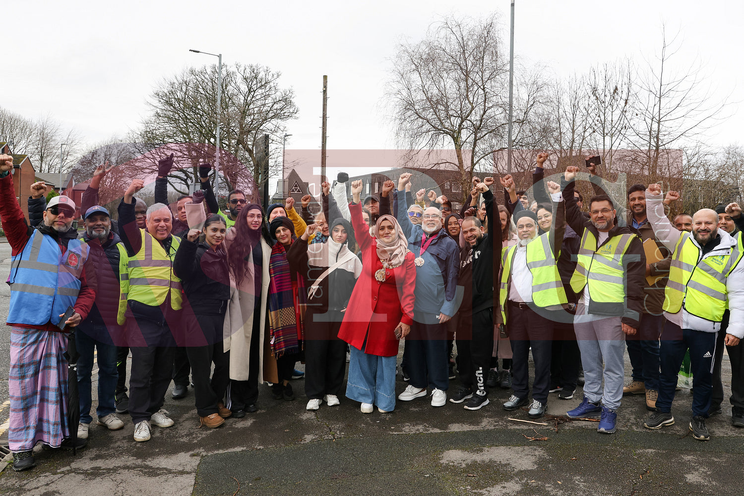 WALK WITH THE MAYOR HYDE TO DUKINFIELD (44).JPG